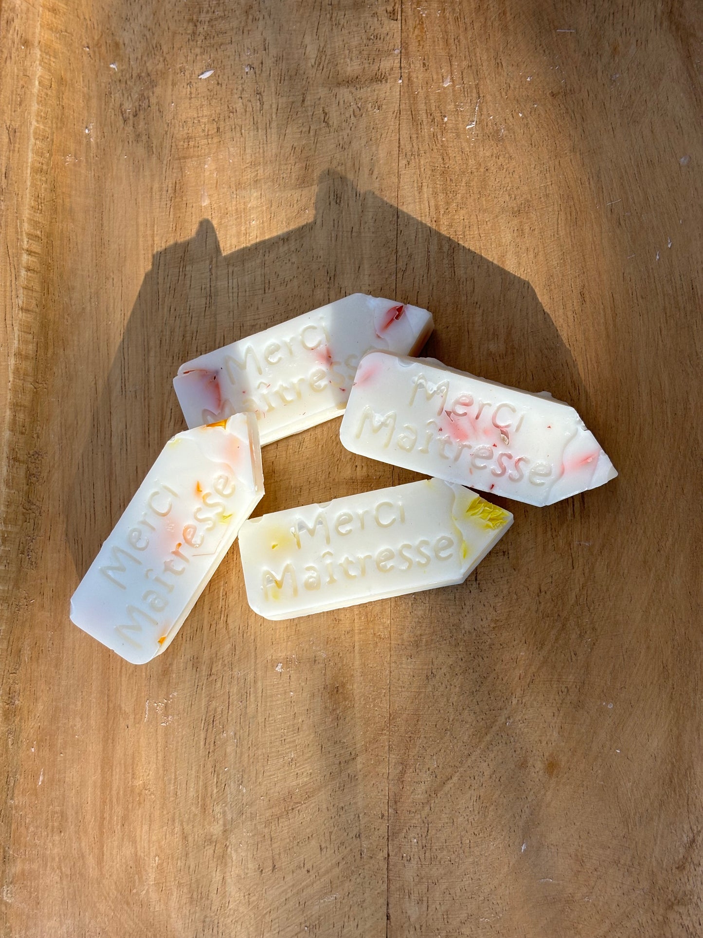 4 Fondants parfumés artisanal « Merci Maîtresse » en forme de crayons