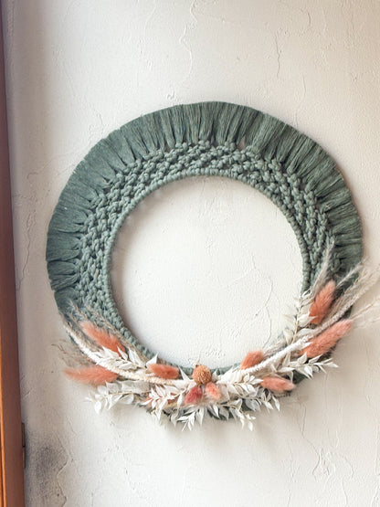 Décoration murale Macramé et fleurs séchées