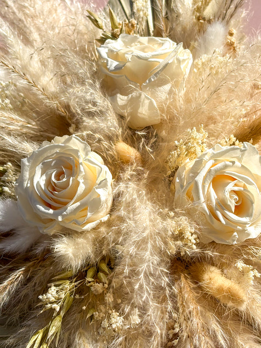 Décoration en Fleurs Séchées crème pour Voiture de Mariée
