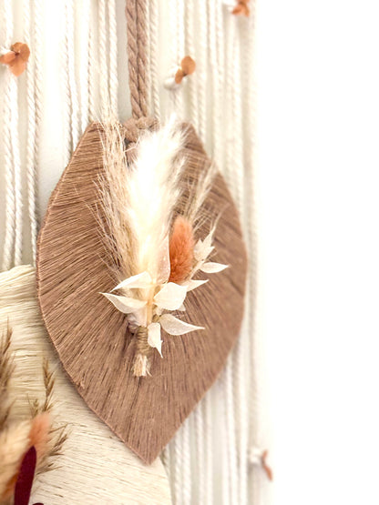 Décoration murale macramé et fleurs séchées - Feuilles bohèmes artisanales