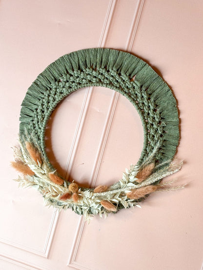 Décoration murale Macramé et fleurs séchées