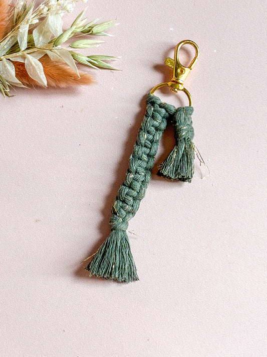 Porte-clé Macramé Artisanal avec Pompon - Accessoire Bohème Chic