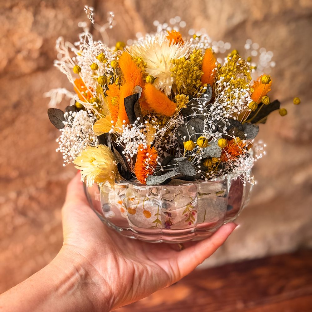 Composition de fleurs séchées en pot citrouille - Automne lumineux