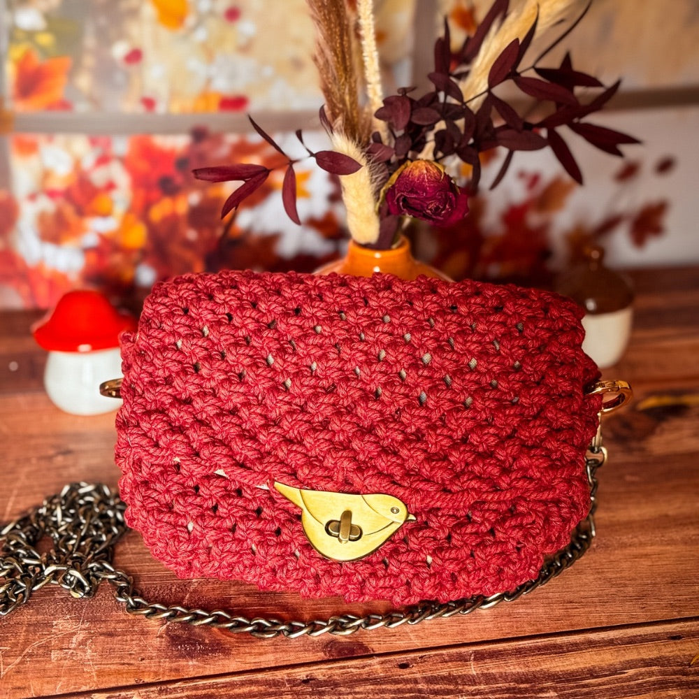 Sac Macramé Bordeaux & Fermoir Oiseau - Pièce unique