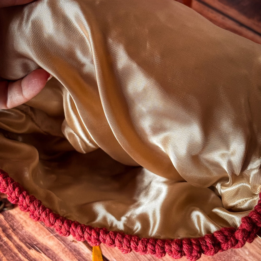 Sac Macramé Bordeaux & Fermoir Oiseau - Pièce unique